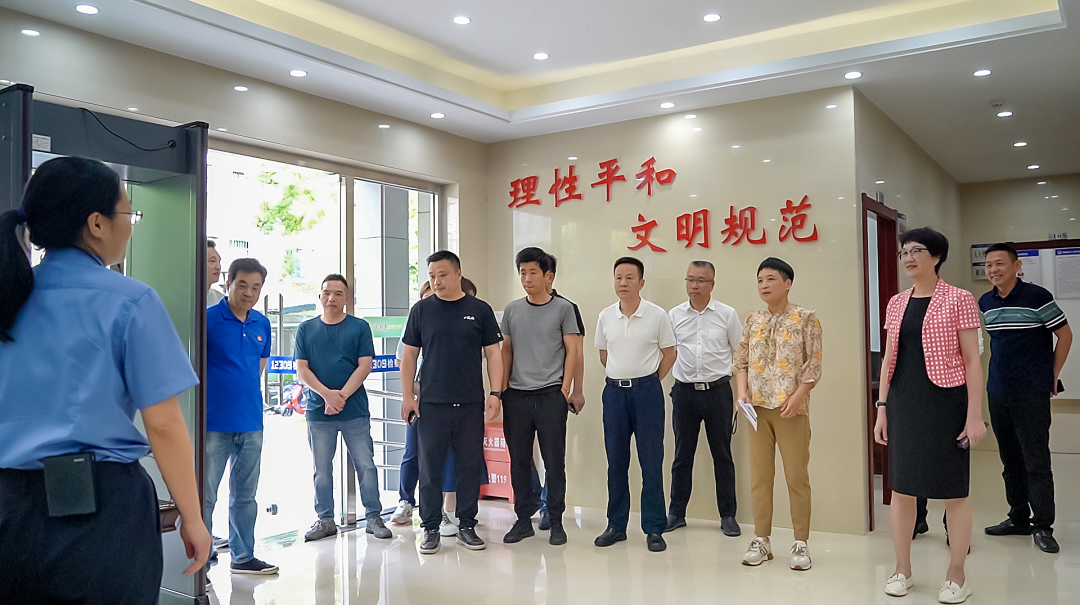 争优争先争效霞浦县检察院与县工商联召开护航民营经济发展工作座谈会(图6) 争优争先争效霞浦县检察院与县工商联召开护航民营经济发展工作座谈会(图6)