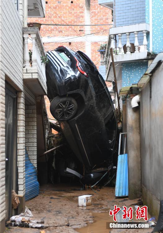 杭州富阳遭遇短时强降雨已致5人死亡、3人失联(图5) 杭州富阳遭遇短时强降雨已致5人死亡、3人失联(图5)