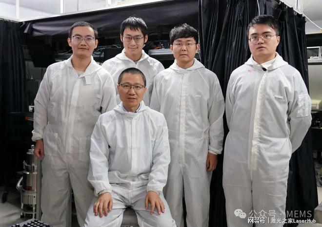 这一团队研发超薄高能效光学晶体为新一代激光技术奠定基础(图3) 这一团队研发超薄高能效光学晶体为新一代激光技术奠定基础(图3)