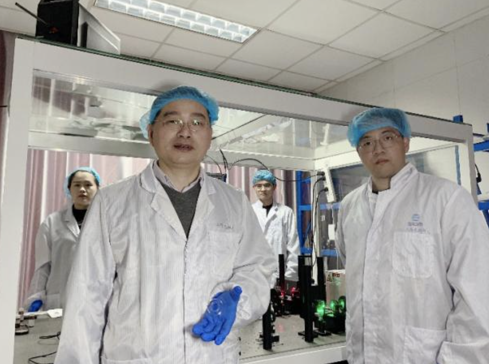 中国科学家开发“超级光盘” 全球首次实现Pb量级光存储(图2) 中国科学家开发“超级光盘” 全球首次实现Pb量级光存储(图2)