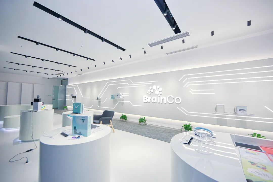 汇聚起产业创新的时代洪流!经济日报调研各地新质生产力发展→(图10) 汇聚起产业创新的时代洪流!经济日报调研各地新质生产力发展→(图10)