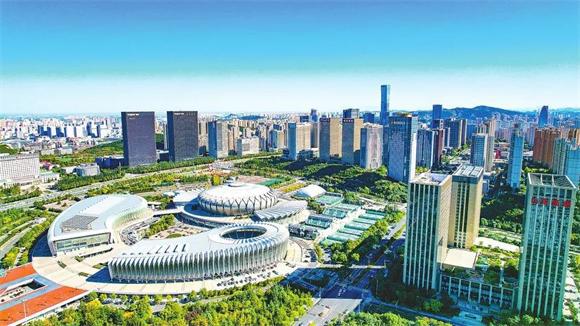 逐“光”前行 “中国激光第三极”是怎样炼成的?(图2) 逐“光”前行 “中国激光第三极”是怎样炼成的?(图2)