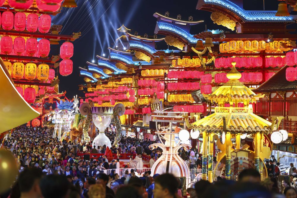 坚持把发展特色优势产业作为主攻方向——落实新时代推动西部大开发座谈会精神系列综述之一(图2) 坚持把发展特色优势产业作为主攻方向——落实新时代推动西部大开发座谈会精神系列综述之一(图2)