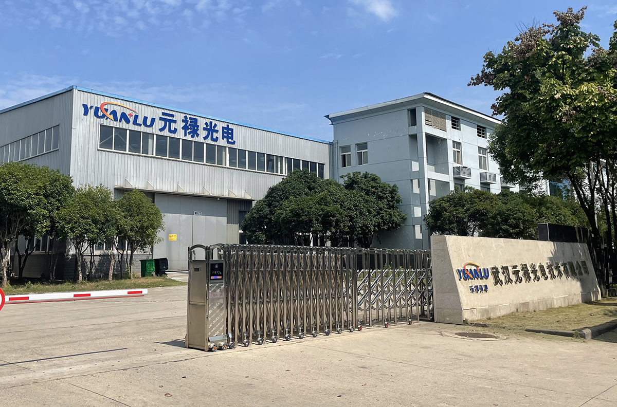 紫外激光切割机-激光刻蚀机-钙钛矿电池划线微加工设备制造厂家-元禄光电
