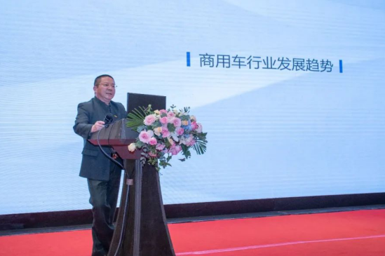 2020海峡两岸(马鞍山)电子信息博览会 新能源汽车产业发展论坛隆重举办!(图3) 2020海峡两岸(马鞍山)电子信息博览会 新能源汽车产业发展论坛隆重举办!(图3)