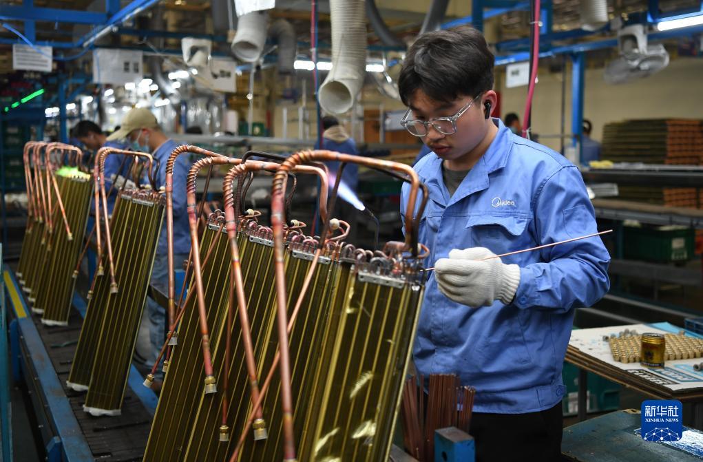 新华全媒+丨新工业助力再造新广东——中国制造业大省奋力推进新型工业化(图2)