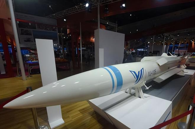 中国导弹精准打击激光武器成美航母最后的希望