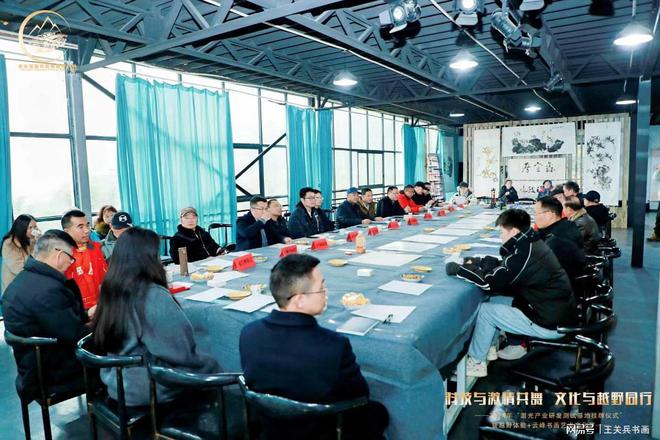 南川中旅：科技文化双翼齐飞牵手重庆云峰画院跨界融合成果丰硕
